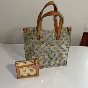 Dooney & Bourke It Lunch Bag and wallet